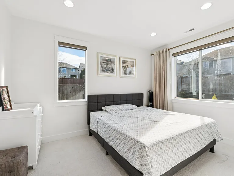 21011 SE 6th Pl — Photo 22