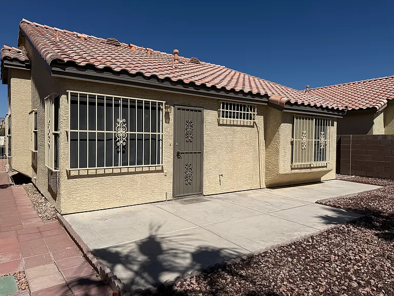 3568 Summerday Ct — Photo 16