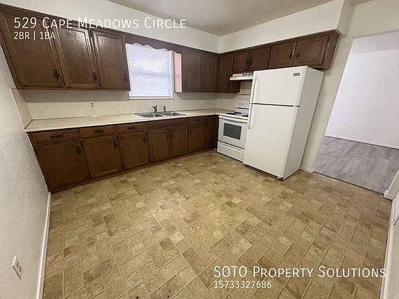 3rd image of 529 Cape Meadows Cir