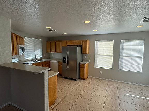 4th image of 2648 Wild Ambrosia Ave