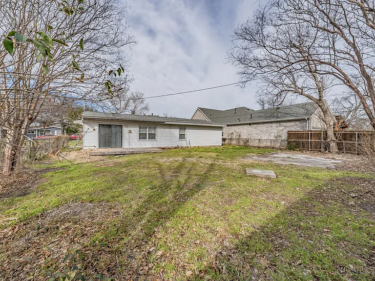 5805 Aton Ave — Photo 32