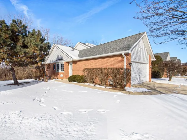 8856 Patrick Ct, Woodridge, IL 60517