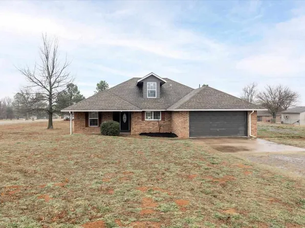 504 Cedar Ridge Rd, Fletcher, OK 73541