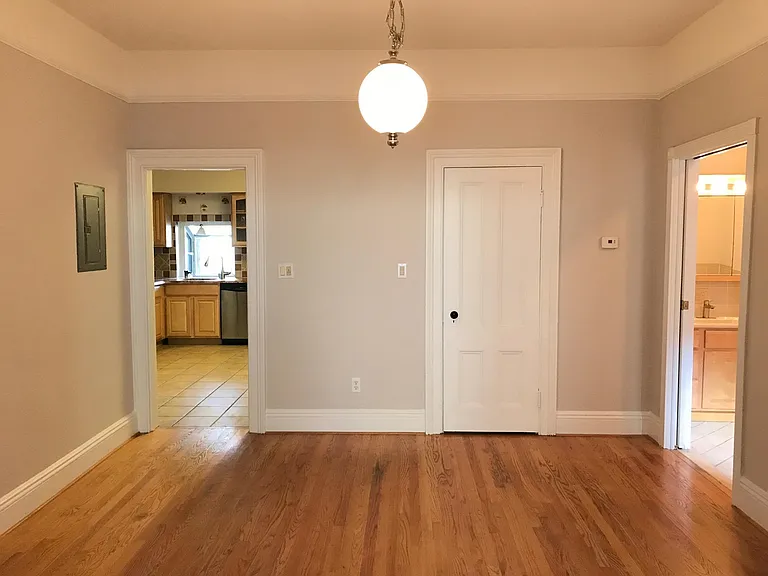342 Pavonia Ave #1 — Photo 1