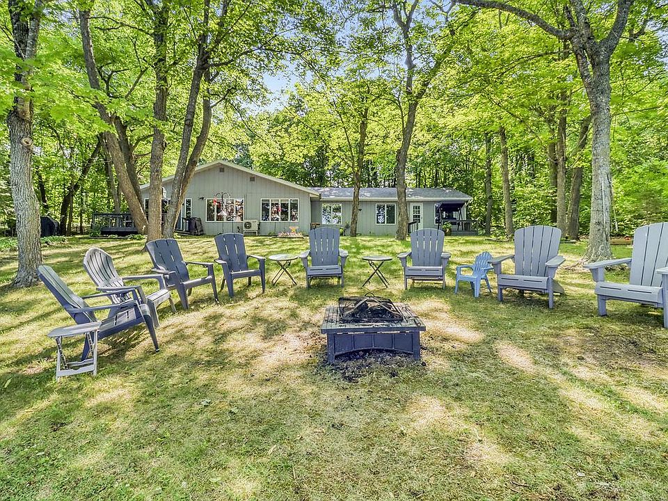 1st image of 14296 E Fox Lake Rd
