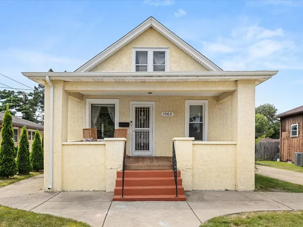 1563 Crosat St, La Salle, IL 61301