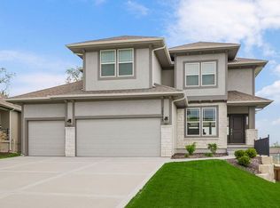 12565 S Meadow View St, Olathe, KS 66061