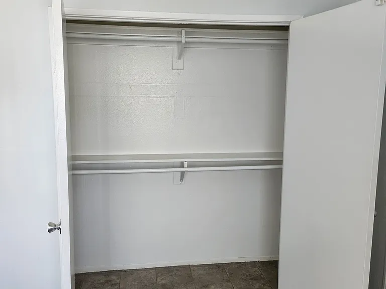 924 Saint Louis Ave #10 — Photo 17