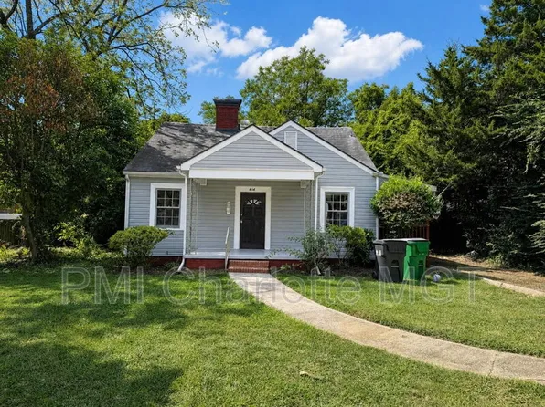 614 Marsh Rd, Charlotte, NC 28209