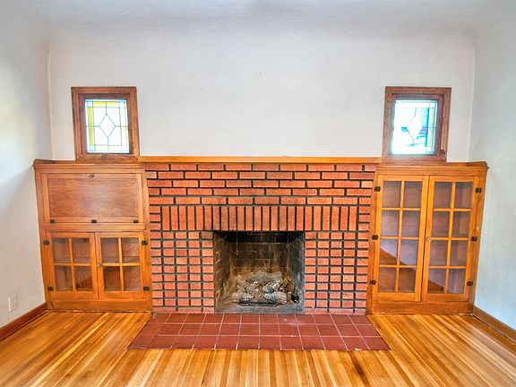5th image of 8933 Kennedy Ave