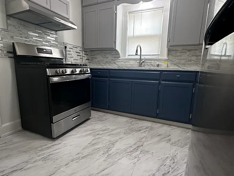 904 S Cherry St — Photo 1