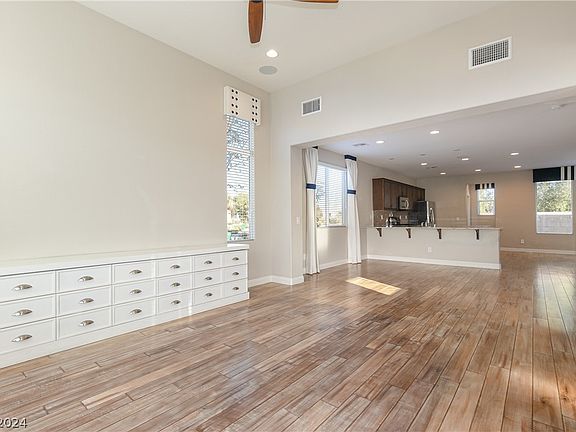 2nd image of 143 Chastain Park Dr