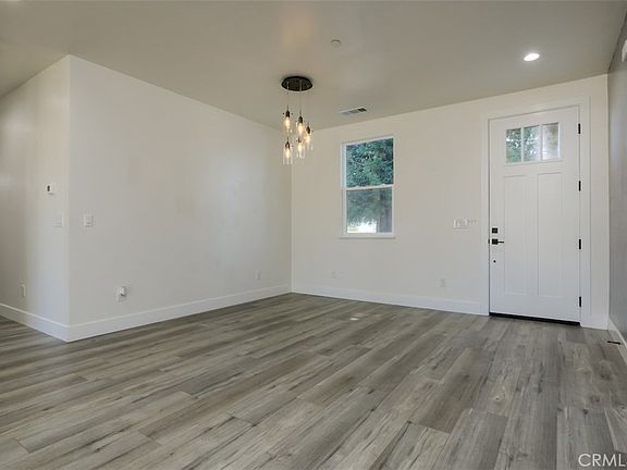 5th image of 5682 Newman Ave