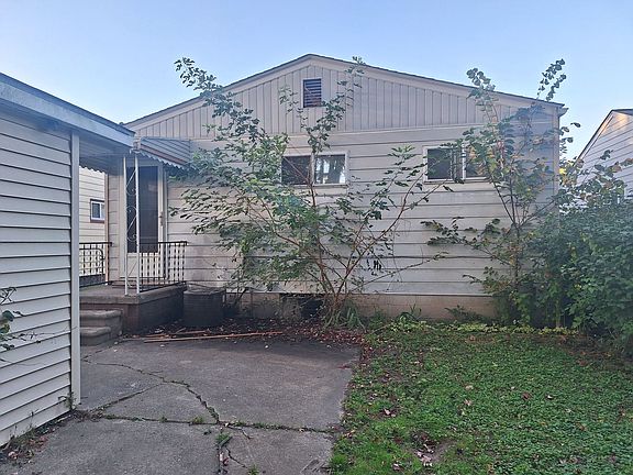 2nd image of 13026 Sherman Ave