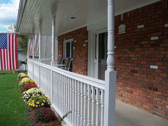 Colonial Style Front Porch