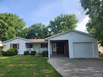 620 S 6th St, Breese, IL, 62230