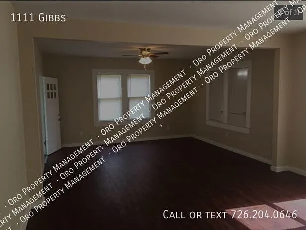 1111 Gibbs — Photo 3