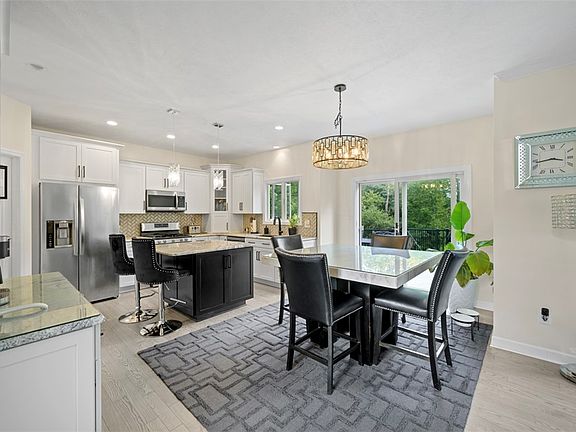 5th image of 5233 Karrington Dr