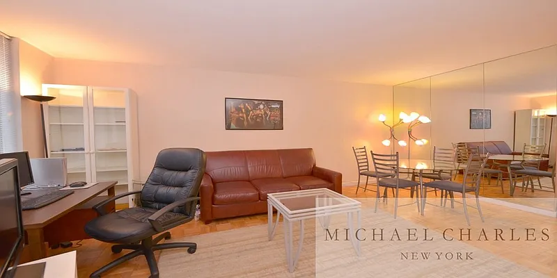 Rented by Michael Charles New York | media 27