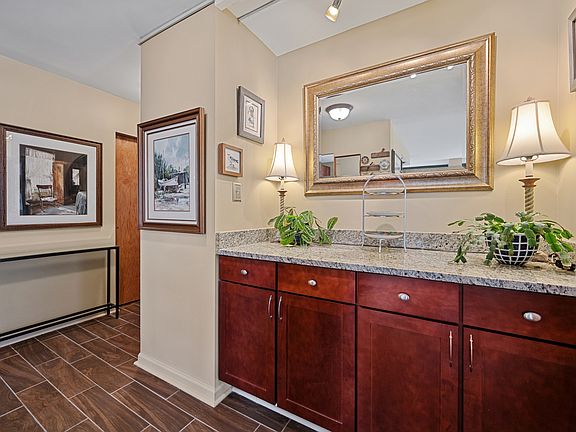 4th image of 5445 N Sheridan Rd APT 415