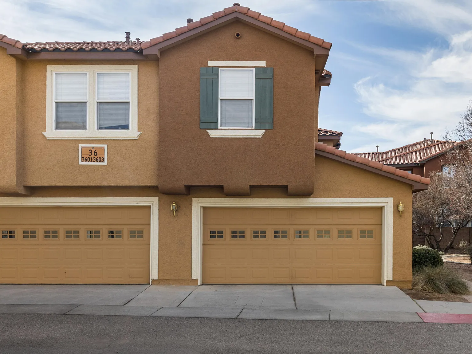3 bed, 2.5 bath, 1621 sqft, $2,250 — Photo 2