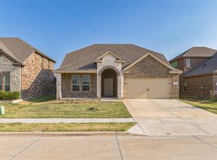 132 Cottage Ln, Royse City, TX 75189