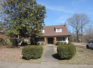 416 W 3rd Ave, Central City, KY 42330