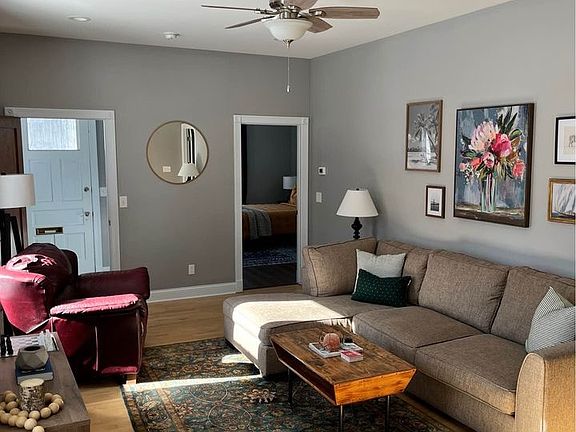 3rd image of 2102 N Cambridge Ave #2102