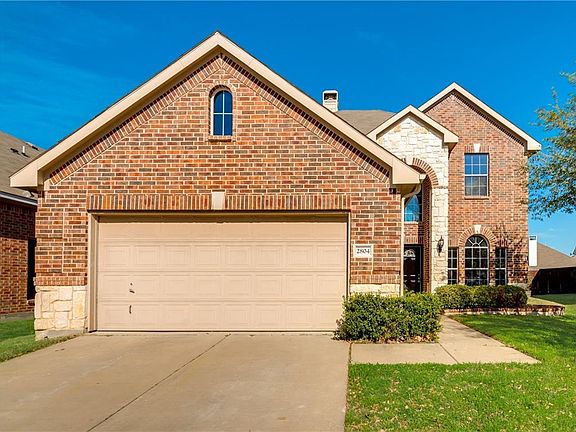 3rd image of 2804 Blue Heron Dr