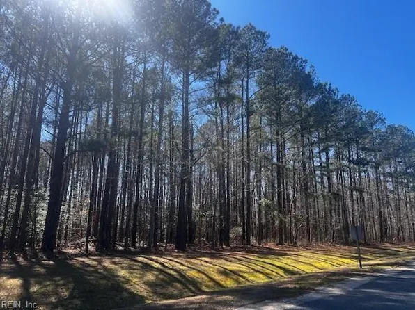 39 Steamboat La Betz Landing Ln, Heathsville, VA 22473