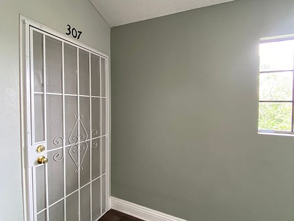 2nd image of 1429 E Florida St #307