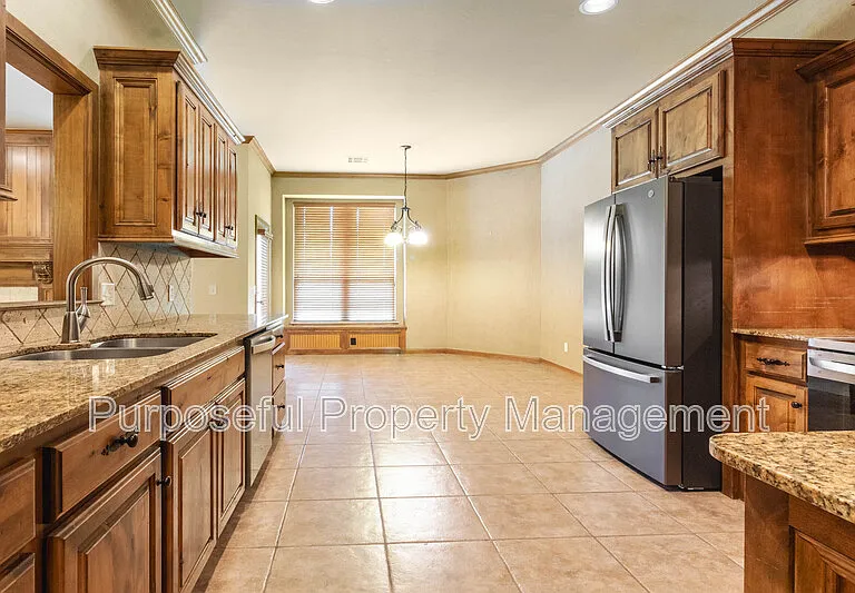 9008 NW 79th St — Photo 15