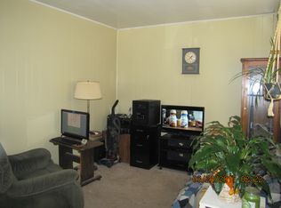 511 Maple St, Newcastle, WY 82701