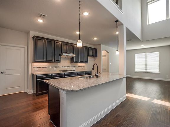 3rd image of 1328 Prairie Lake Ct