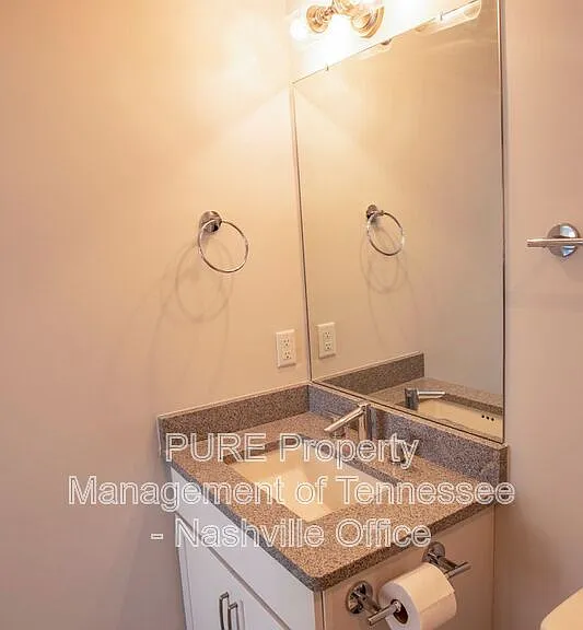 214 Lucile St — Photo 8