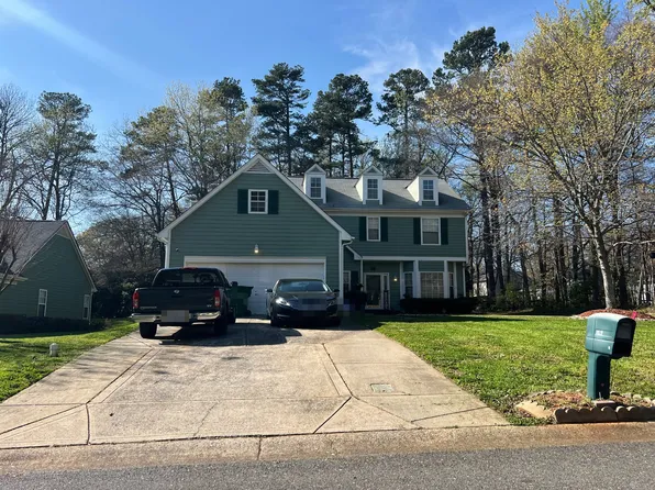 514 Oakbluff Cres, Charlotte, NC 28216