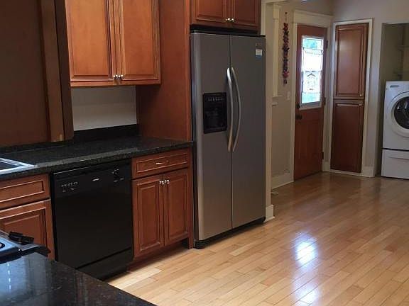 4th image of 1021 New York Dr