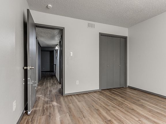 5th image of 624 Welston Cir #630