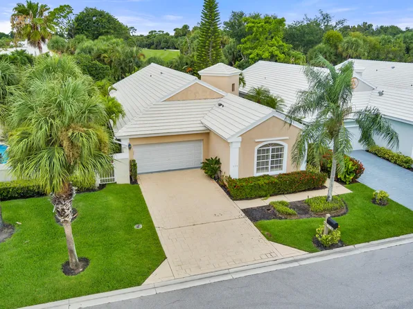 999 Lytham Court, West Palm Beach, FL 33411