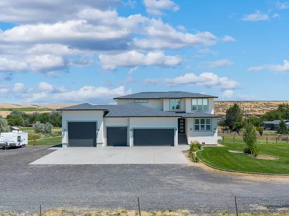 9216 E Pendleton Rd, Benton City, WA 99320