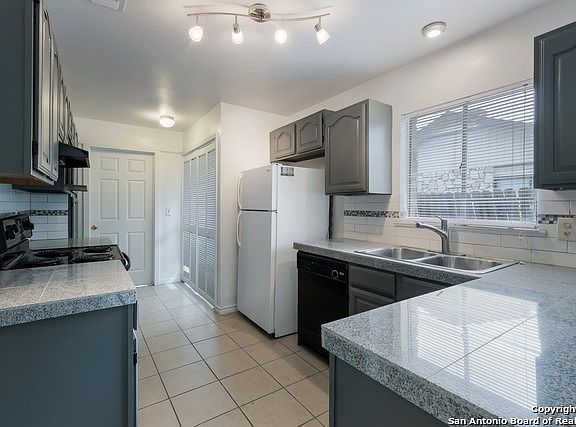 4th image of 12607 Loma Grande Dr
