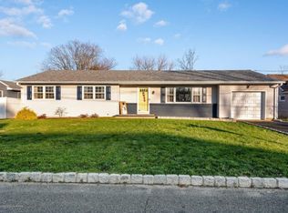 333 Essex Dr, Brick, NJ 08723