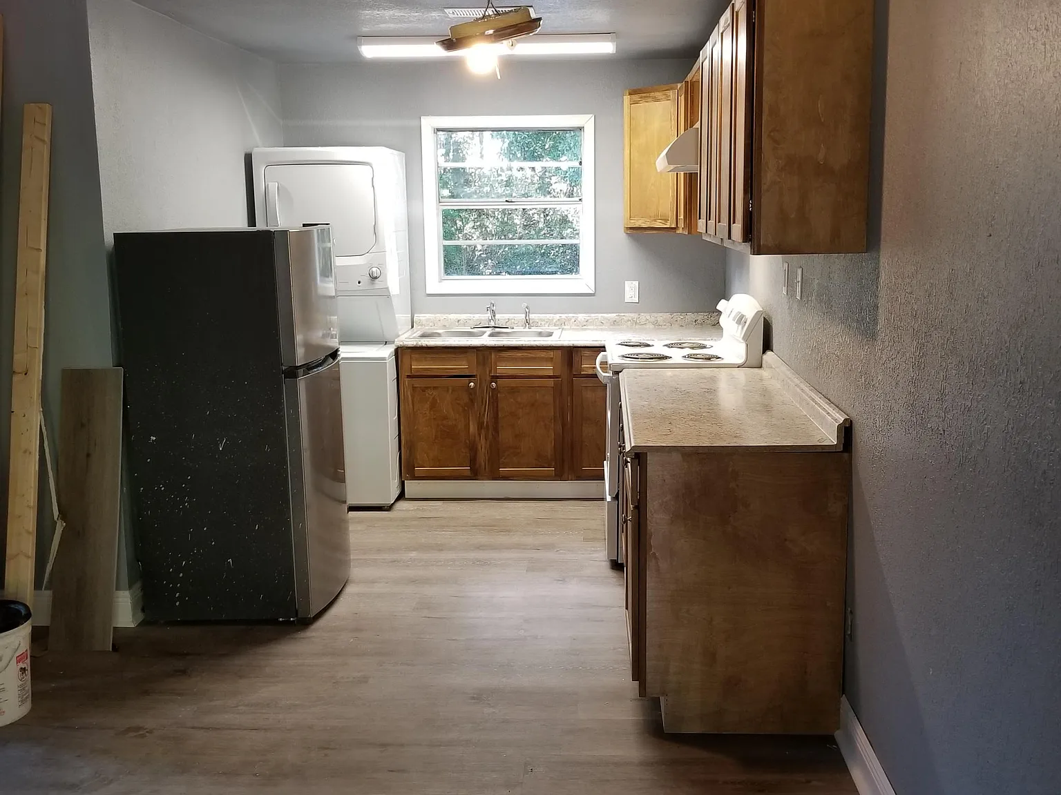 2 bed, 732 sqft, $900 — Photo 2