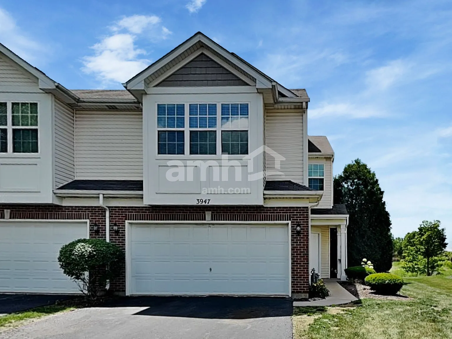 3 bed, 2.5 bath, 1478 sqft, $2,375 — Photo 1