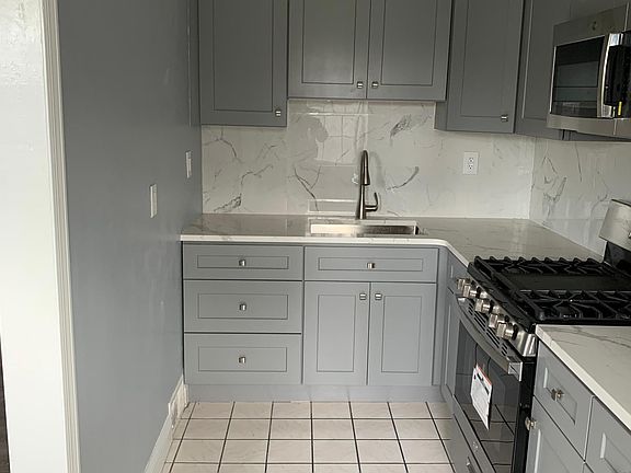 3rd image of 1116 Myrtlewood Ave