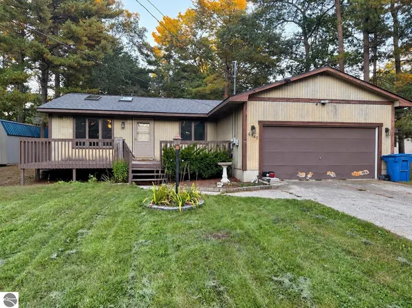 6540 Cedar Lake Rd, Oscoda, MI 48750