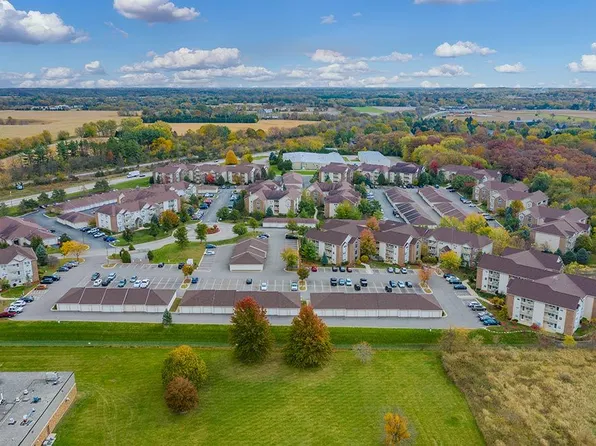 440 Cunat Blvd APT 1A, Richmond, IL 60071