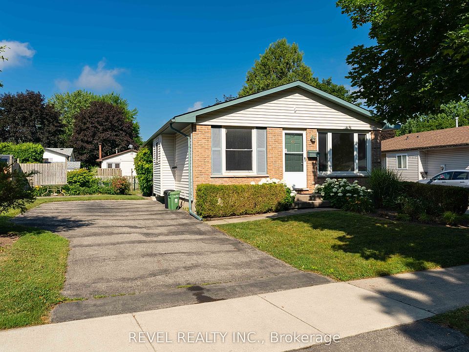 1st image of 32 Brunswick Ave