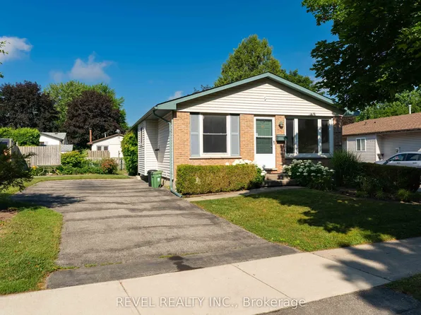 32 Brunswick Ave, London, ON N6G 3K8