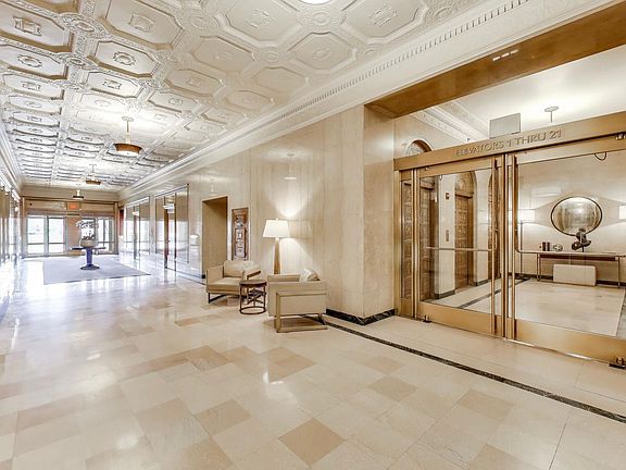 3rd image of 310 S Michigan Ave Unit 1013